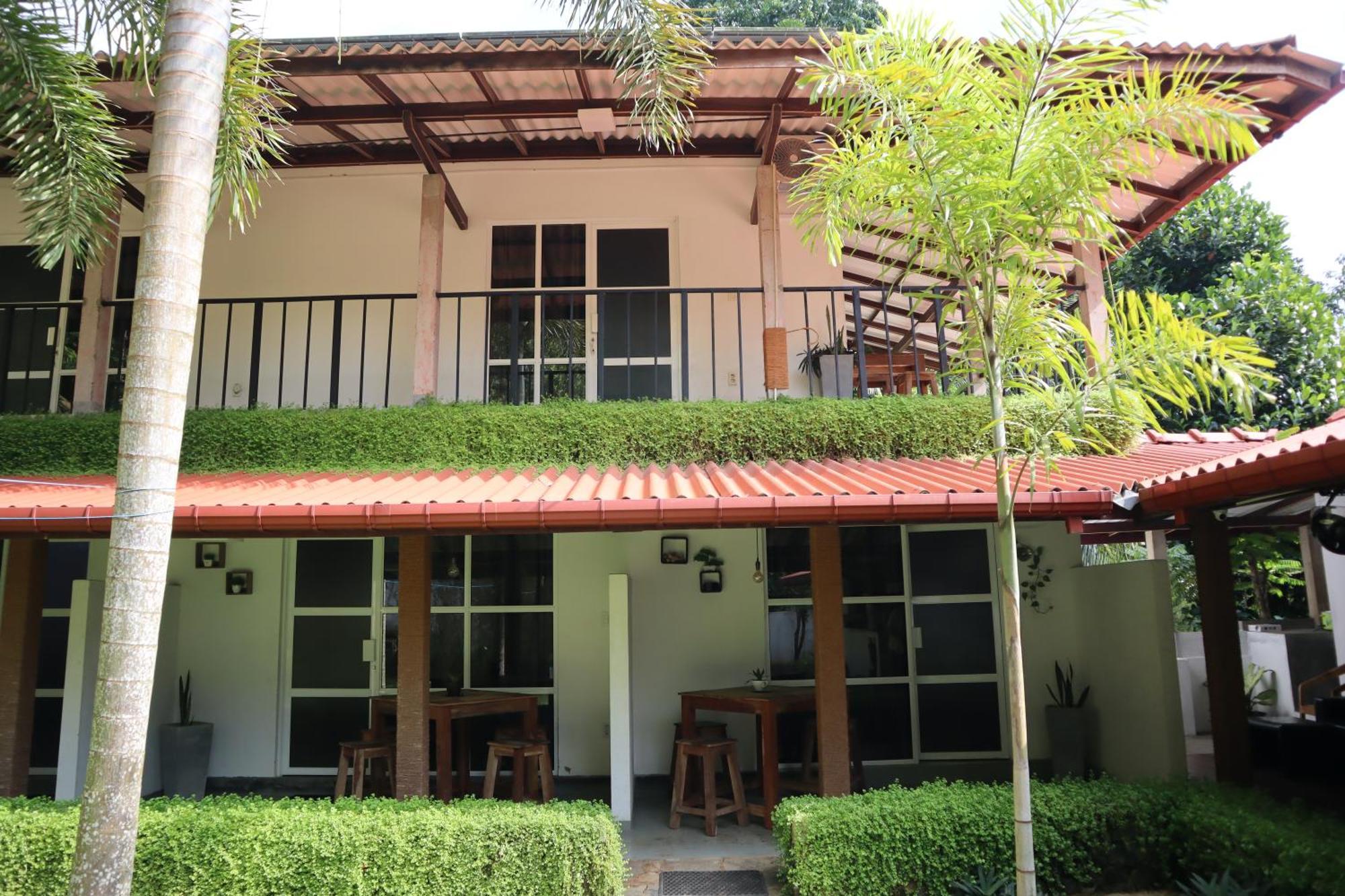 Hotel Pineview Unawatuna Esterno foto
