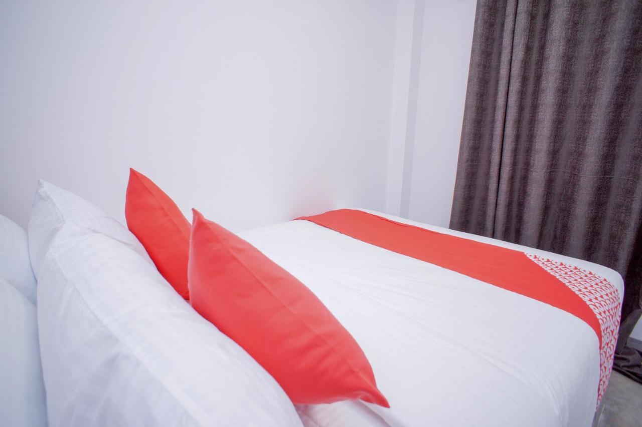 Hotel Pineview Unawatuna Esterno foto